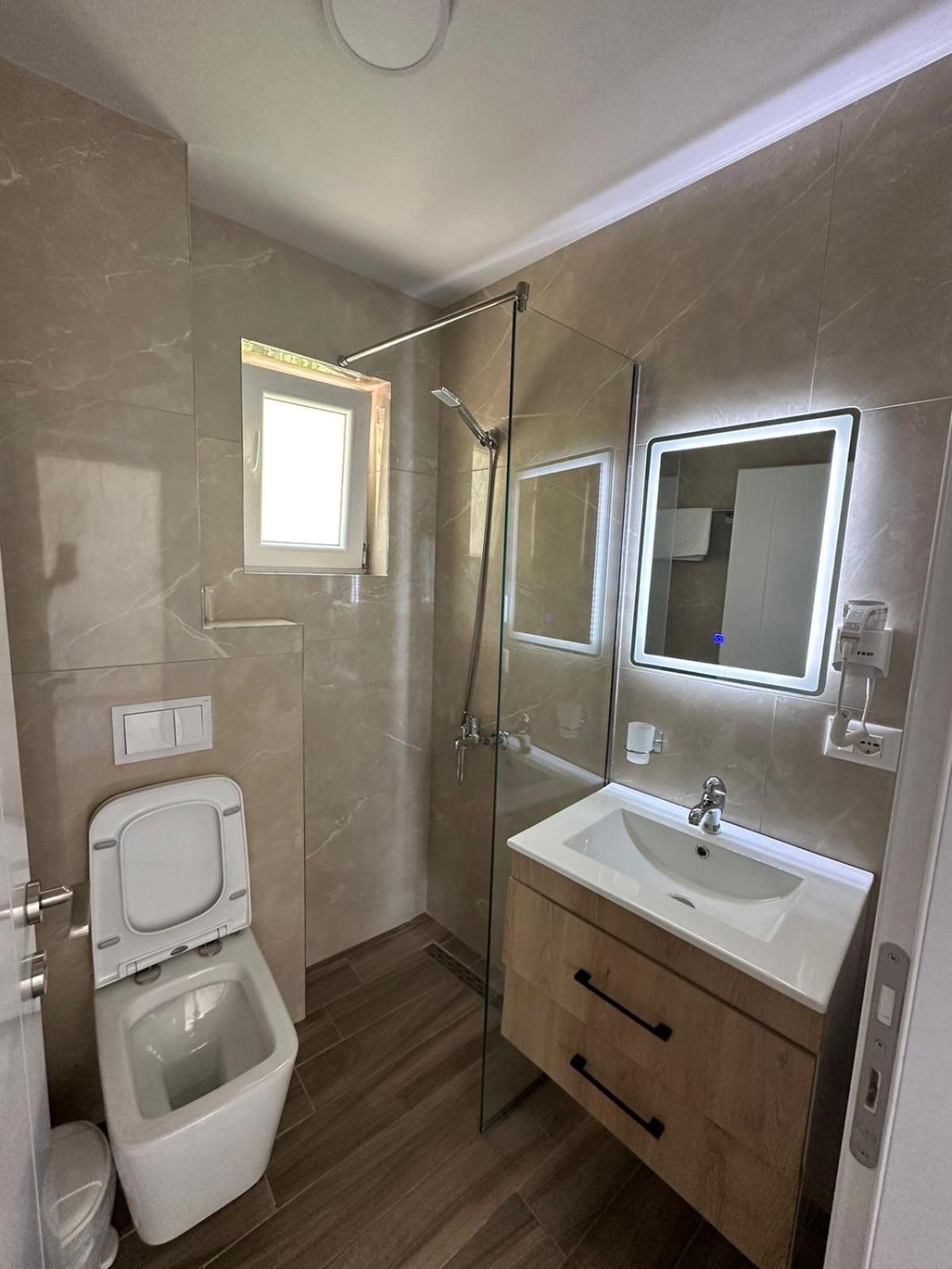 Hotel Demoli Pogradaş Dış mekan fotoğraf